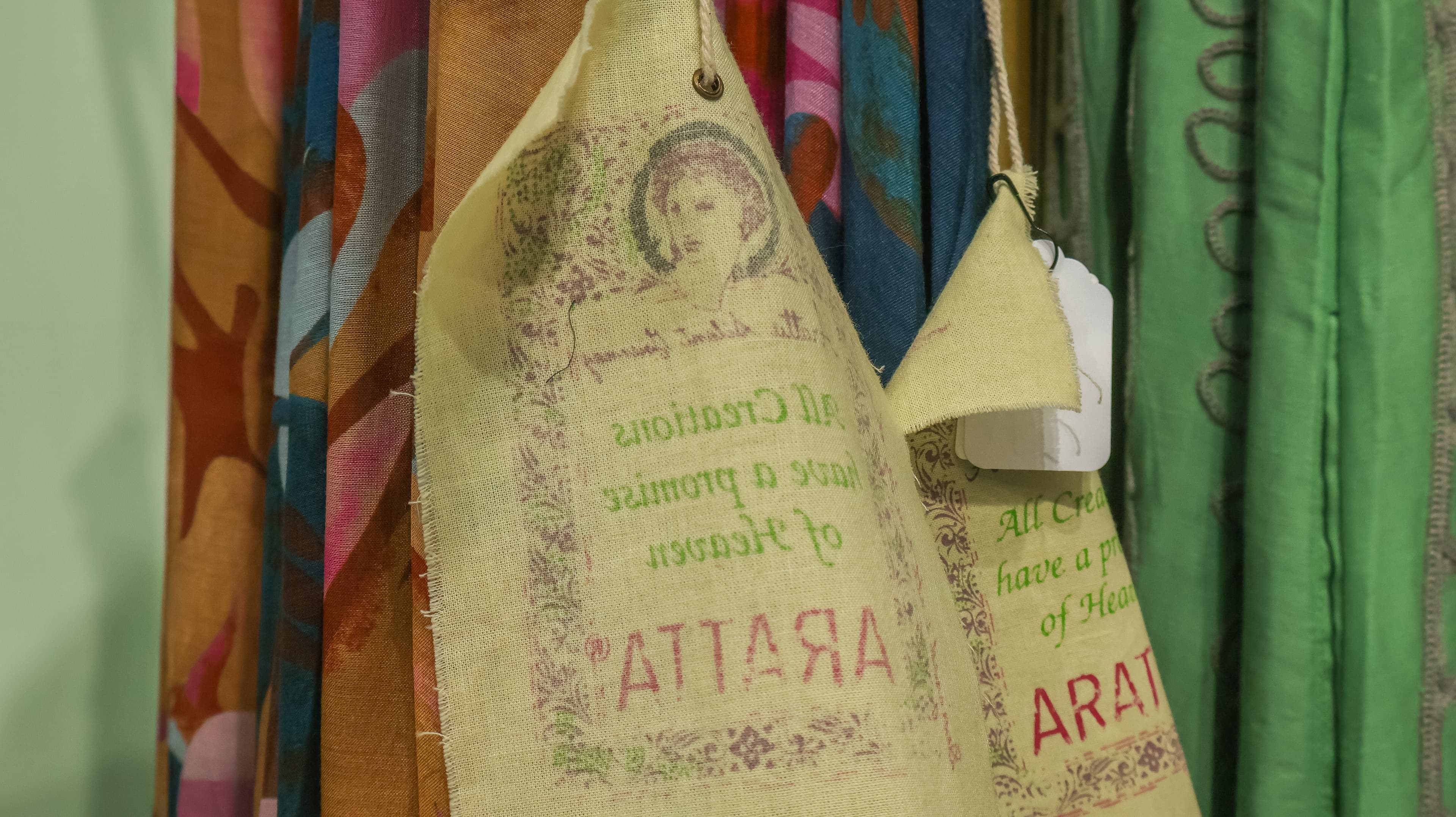 Aratta Colorful Scarves